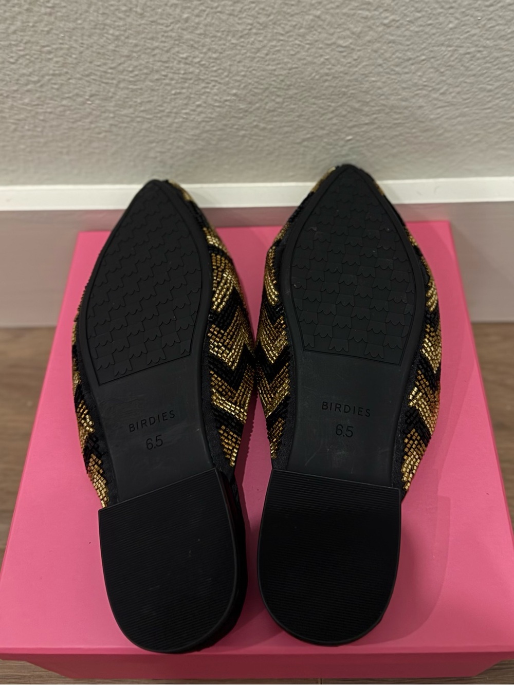 Birdies Black & Gold Embellished Pointed-Toe Flats - Size 6.5 - Picture 3 of 3